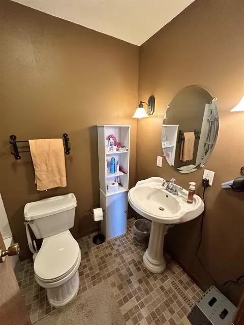 1804 W Fairview Rd, Freeport, IL 61032 photo 25
