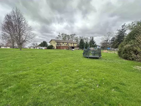1804 W Fairview Rd, Freeport, IL 61032 photo 9