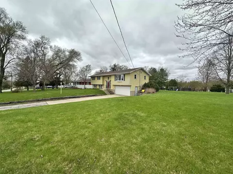 1804 W Fairview Rd, Freeport, IL 61032 photo 3