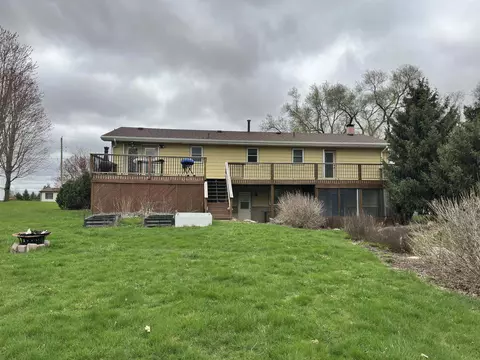 1804 W Fairview Rd, Freeport, IL 61032 photo 11