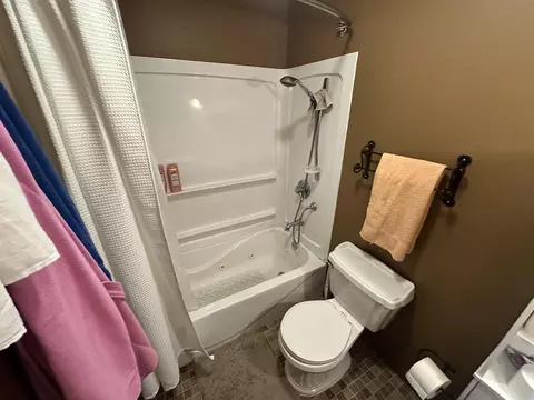 1804 W Fairview Rd, Freeport, IL 61032 photo 26
