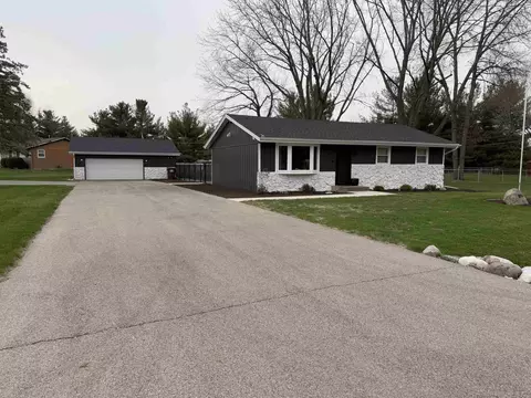 11715 Ventura Blvd, Machesney Park, IL 61115