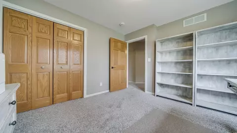 Bedroom - 372 Ivyleaf Ct, Roscoe, IL 61073 photo 6 of 6
