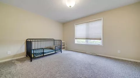 Bedroom - 372 Ivyleaf Ct, Roscoe, IL 61073 photo 3 of 6