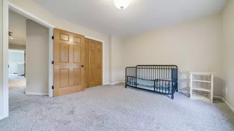 Bedroom - 372 Ivyleaf Ct, Roscoe, IL 61073 photo 5 of 6