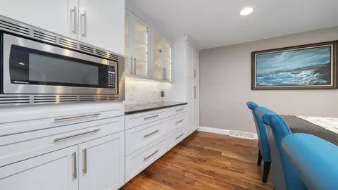 Kitchen - 372 Ivyleaf Ct, Roscoe, IL 61073 photo 1 of 6