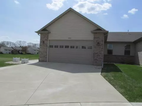 562 Rye Ridge Ct, Freeport, IL 61032 photo 3
