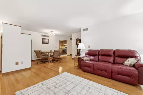 21022 Davis Dr, Malta, IL 60150 photo 7