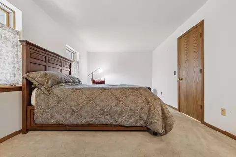 21022 Davis Dr, Malta, IL 60150 photo 16
