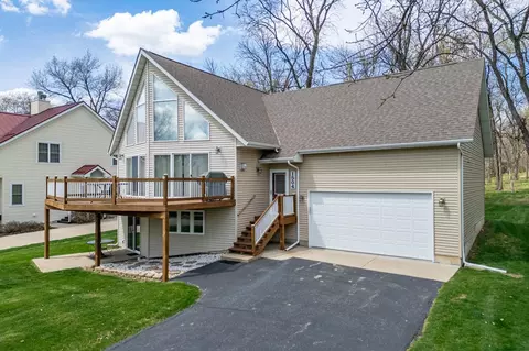 1504 Pier Dr, Lake Summerset, IL 61019