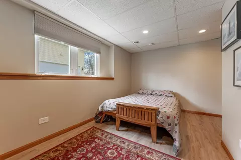 Bedroom - 1504 Pier Dr, Lake Summerset, IL 61019 photo 7 of 7