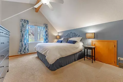 Bedroom - 1504 Pier Dr, Lake Summerset, IL 61019 photo 1 of 7