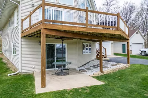 Exterior - 1504 Pier Dr, Lake Summerset, IL 61019 photo 3 of 6