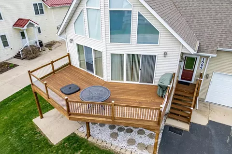 Exterior - 1504 Pier Dr, Lake Summerset, IL 61019 photo 4 of 6