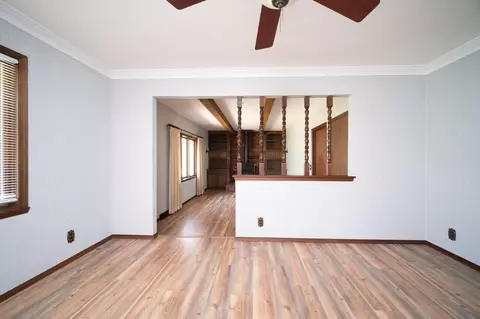 Living - 10401 Ray Dr, Roscoe, IL 61073 photo 5 of 9
