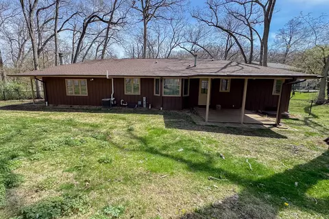 Exterior - 10401 Ray Dr, Roscoe, IL 61073 photo 4 of 8