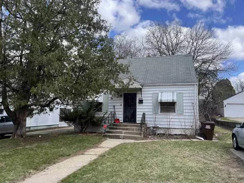 1012 S Independence Ave, Rockford, IL 61102