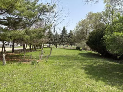Nnn N Brewster Avenue, Freeport, IL 61032