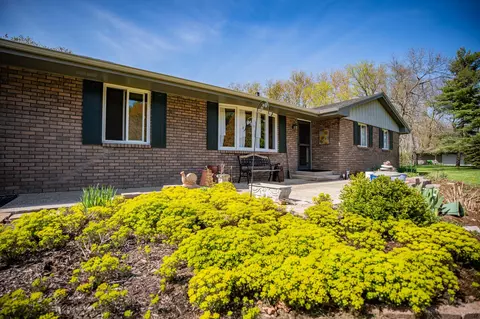 5968 E Bradley Rd, Byron, IL 61010 photo 5
