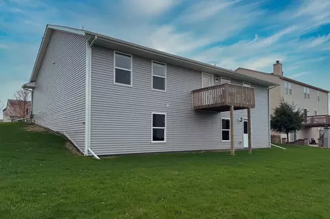 2978 Hiddengreen Dr, Belvidere, IL 61008 photo 2