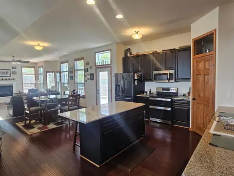 Kitchen - 615 Biscayne Pl, Roscoe, IL 61073 photo 2 of 4