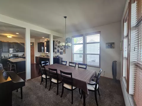 Dining - 615 Biscayne Pl, Roscoe, IL 61073 photo 4 of 6
