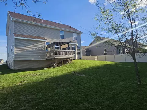 Exterior - 615 Biscayne Pl, Roscoe, IL 61073 photo 7 of 7