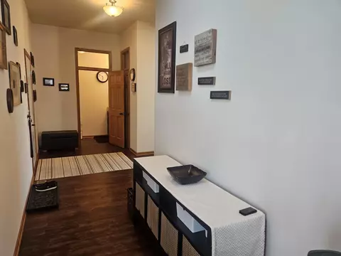 Entry Way - 615 Biscayne Pl, Roscoe, IL 61073 photo 2 of 3