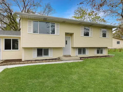 14204 Talcott Dr, South Beloit, IL 61080