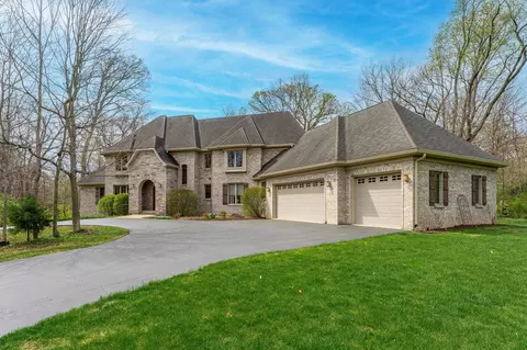 1838 Rothschild Ln, Rockford, IL 61107