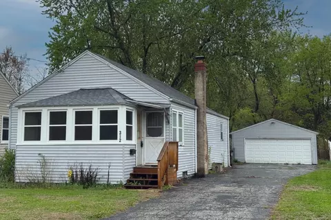 312 Pennsylvania Ave, Loves Park, IL 61111
