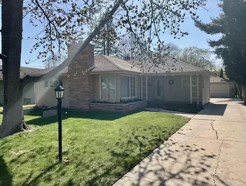 1408 Scottswood Rd, Rockford, IL 61107