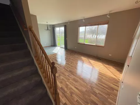612 Legend Ln, Mchenry, IL 60050 photo 5