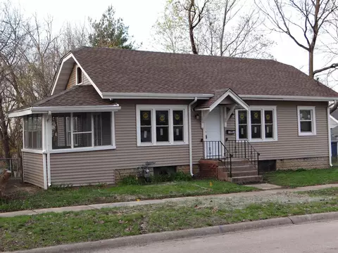 1611 Ashland Ave, Rockford, IL 61101