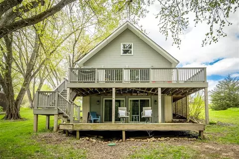 3 A63 General Lee Dr, Apple River, IL 61001