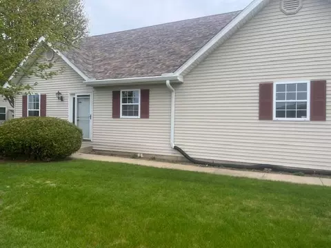 12068 Baneberry Dr #8, Roscoe, IL 61073