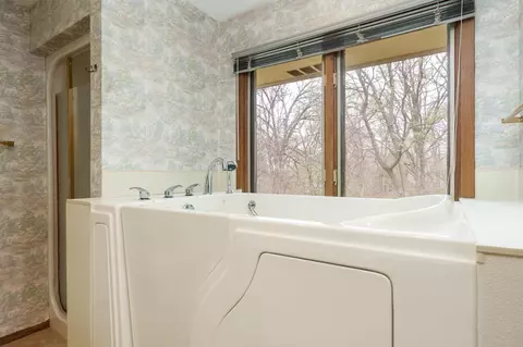 10245 Tybow Trl, Roscoe, IL 61073 photo 34
