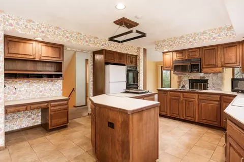 10245 Tybow Trl, Roscoe, IL 61073 photo 15