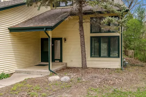 10245 Tybow Trl, Roscoe, IL 61073 photo 3