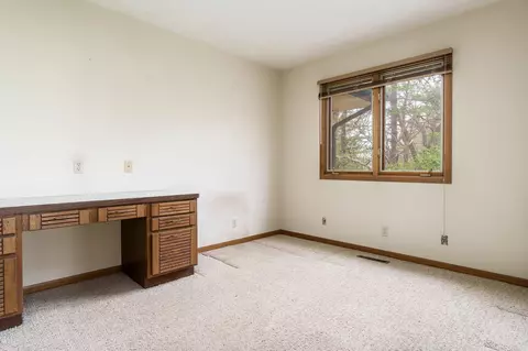 10245 Tybow Trl, Roscoe, IL 61073 photo 24