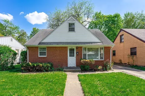 2124 Paradise Blvd, Rockford, IL 61103