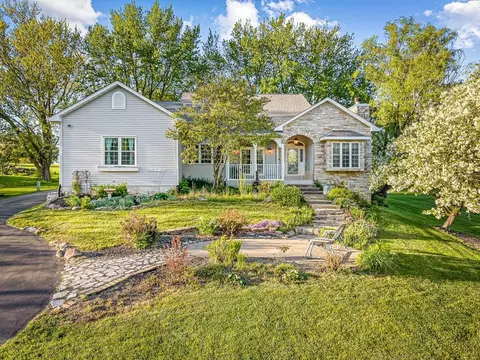 2129 Hawthorne Dr, Lake Summerset, IL 61019