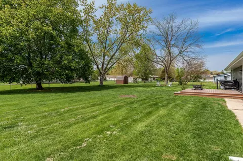 11864 Balsa Ln, Roscoe, IL 61073 photo 4