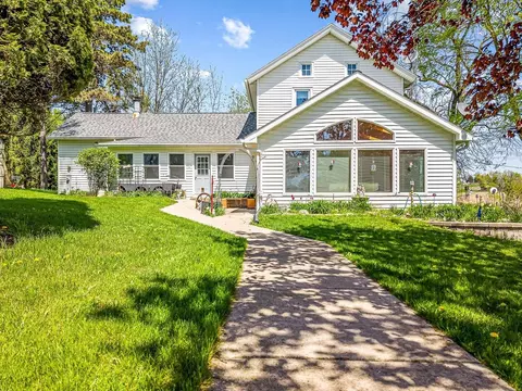 11750 N Damascus Rd, Winslow, IL 61089