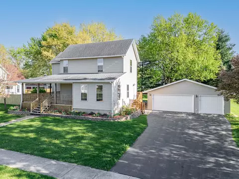 409 E Main St, Durand, IL 61024