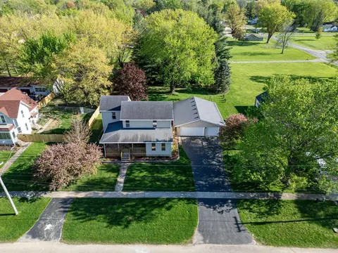 409 E Main St, Durand, IL 61024 photo 14