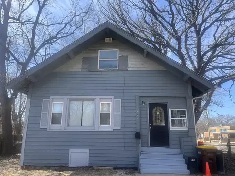 728 N Winnebago St, Rockford, IL 61103