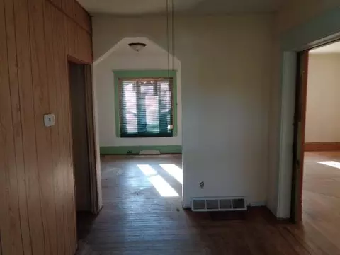 308 Genoa St, Cherry Valley, IL 61016 photo 5