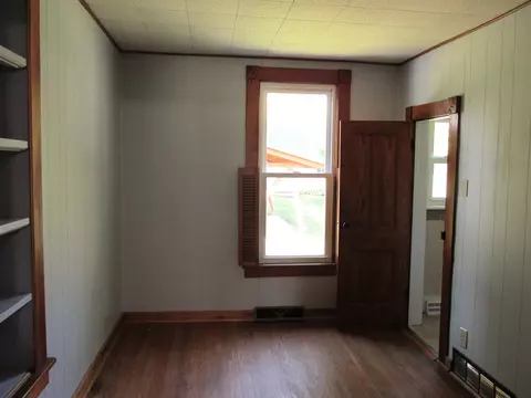 Bedroom - 506 S Garfield St, Leaf River, IL 61047 photo 1 of 10