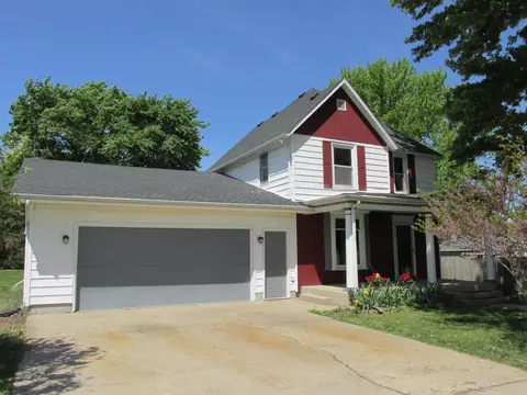 Exterior - 506 S Garfield St, Leaf River, IL 61047 photo 9 of 9